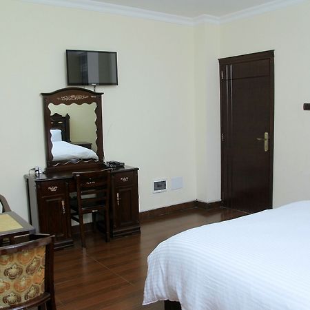 Bnow Hotel Addis Ababa Exteriör bild